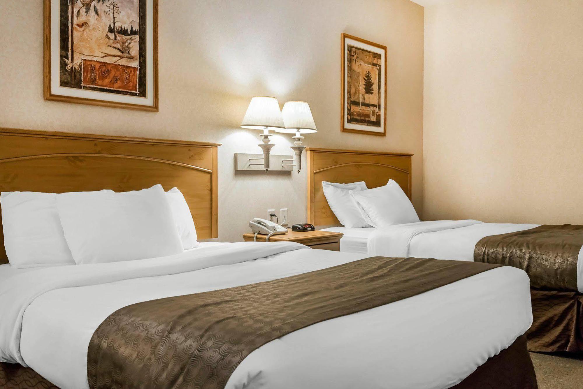Rodeway Inn & Suites Tomahawk Ngoại thất bức ảnh